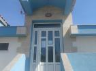 Продано : Двухкомнатная квартира 48m2 в центре Bijela с видом на море