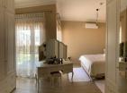 Новая квартира с 4 спальнями в центре Бара рядом с морем всего в 50 м от моря