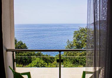 Квартира-студия в красивом комплексе с панорамным видом на море