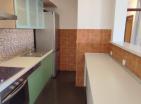 Трехкомнатная квартира 73м в центре Бара в тихом зеленом месте с 2 ванными комнатами