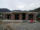 Новый строящийся дом в Жупчи, Бар с прекрасным видом на море и горы
