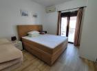 Продается гостиница на 7 апартаментов с собственным пляжем и парковкой в Джурашевичах