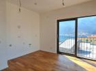 Новая 4-комнатная квартира с видом на море в красивой Доброте, Котор, в резиденции Алкима