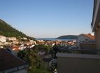 Завораживающая квартира площадью 44 м2 с видом на море в Будве, Черногория
