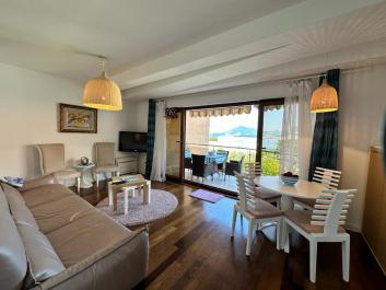 Потрясающая квартира площадью 57 м2 с видом на море в Будве, в 200 м от пляжа