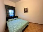 Уютная 2-комнатная квартира 42 м2 в Сутоморе с земельным участком 20 n2 всего в 500 м от моря