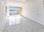 Новая 2-комнатная квартира площадью 69 м2 с захватывающим видом на море недалеко от моря и Порто-Нови