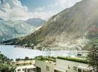 Роскошные апартаменты в резиденции с видом на море рядом с Котором, Черногория