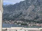 Роскошная квартира с видом на море площадью 136 м2 в Которе, Черногория
