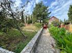 Небольшой семейный дом площадью 100 м2 в Добра-Воде, Черногория