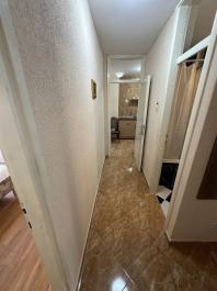 Потрясающая отремонтированная квартира с 1 спальней площадью 42 м2 в Петроваце, в нескольких шагах от моря
