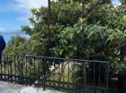 Потрясающая вилла с видом на море и 2 террасами в Бигове с пышными садами
