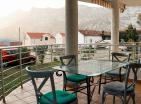 Очаровательная квартира площадью 65 м2 в Рисане с террасой и видом на горы
