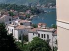 Потрясающая квартира площадью 52 м2 с террасой и видом на море в Доброте, Котор
