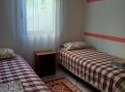 Большой двухэтажный дом площадью 120 м2 в Сутоморе с 4 спальнями