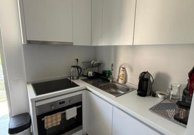 Прибрежная гавань: квартира с двумя спальнями в Бечичи, Будва, с видом на море