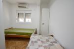 Апартаменты располагают 4 спальнями, недалеко от центра города Тиват