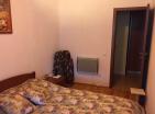 Меблированная квартира 79 м2 с двумя спальнями в Будве
